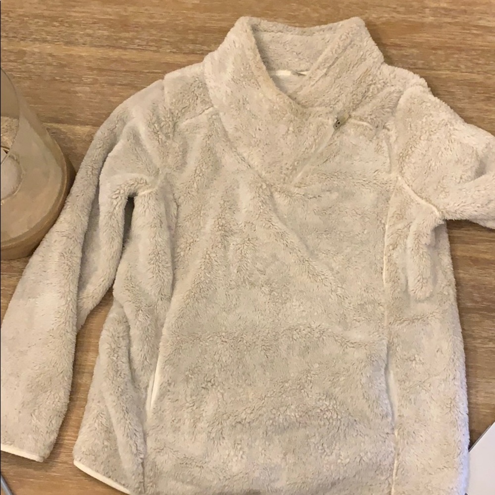 Fuzzy half zip sweatshirt